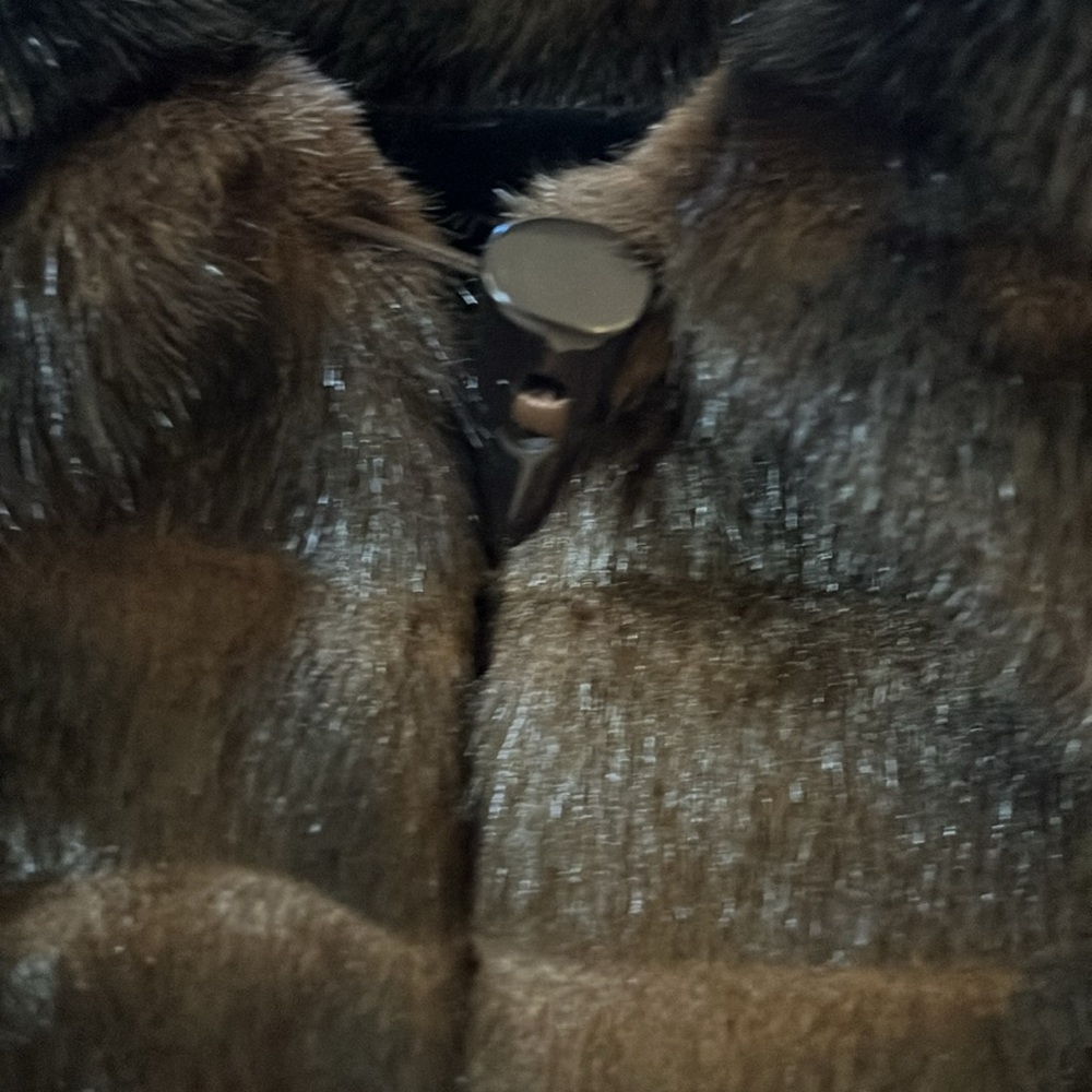 Calvin Klein faux fur jacket - Picture 2 of 8